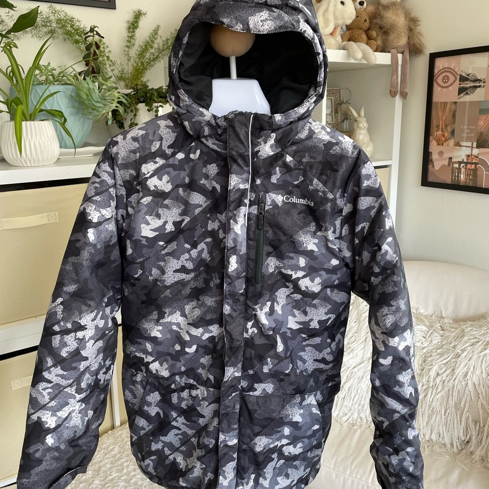 Columbia “Lightning Lift” insulated winter jacket
